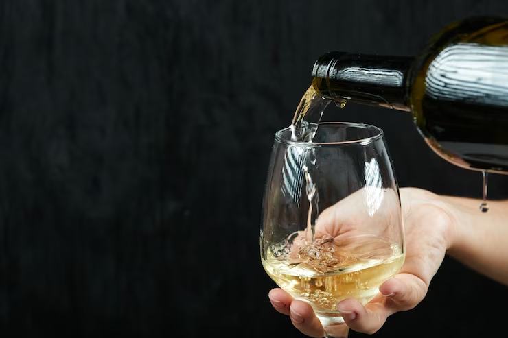White Wine Glasses Shape: How Glasswares Elevate Your Sip